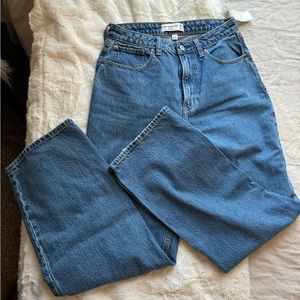 Abercrombie Curve Love the loose high rise denim jean Brand new